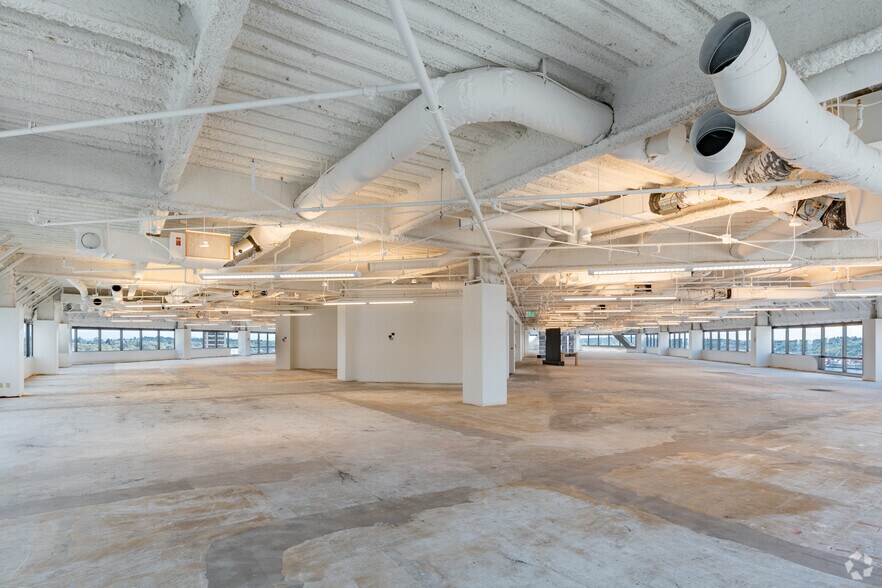 Photo of 24th Floor Ste 2400