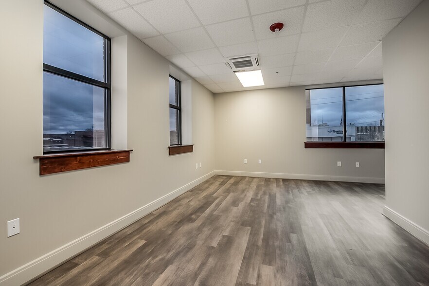 2328 4th St, Tuscaloosa, AL 35401 Retail For Lease