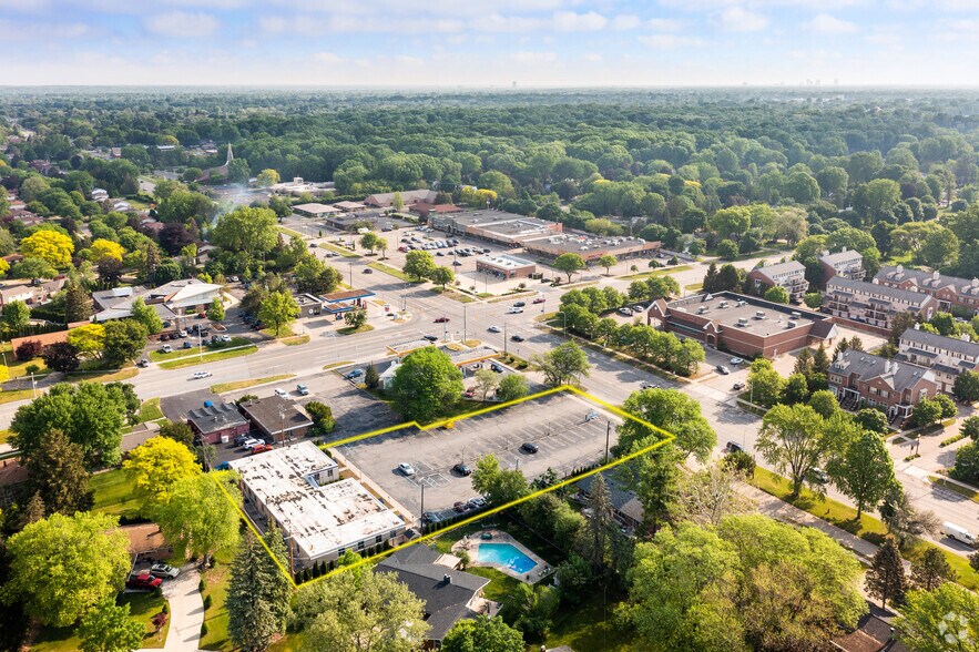 More Photos Of 16975-16991 Farmington Rd, Livonia Medical For Lease