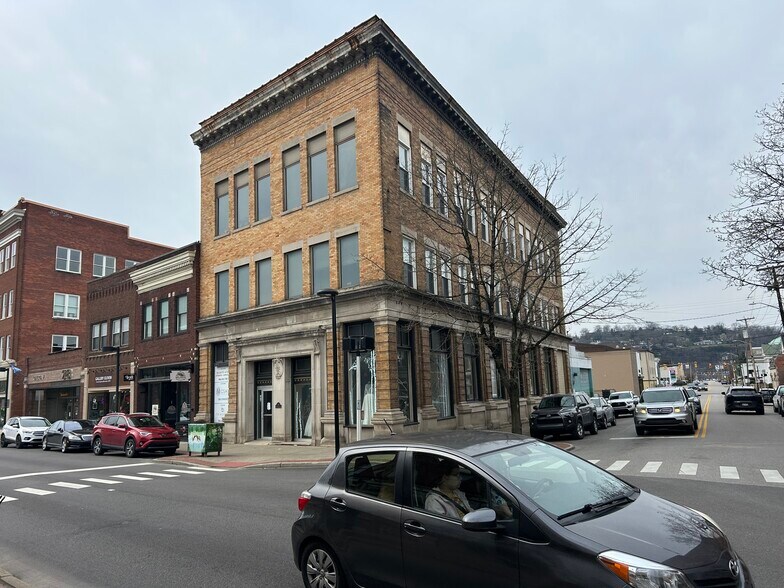 More Photos Of 209 W Washington St, Charleston Office For Lease