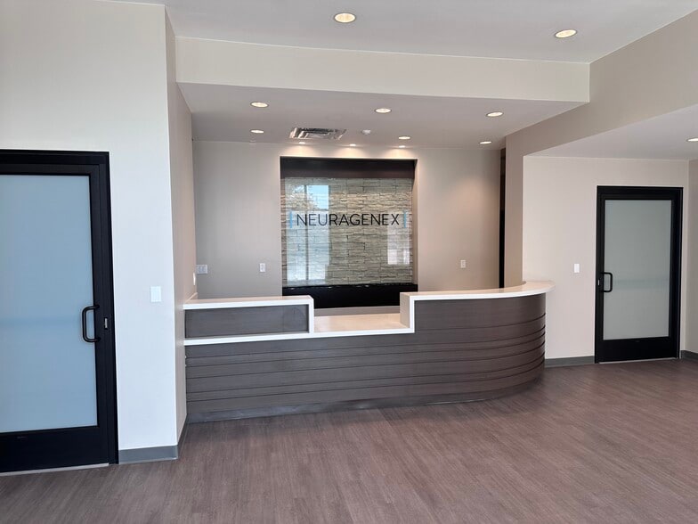 More Photos Of 29335 US Hwy 19 N, Clearwater Medical For Lease