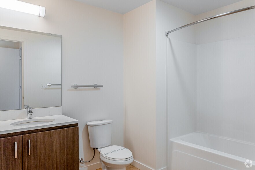More Photos Of 1115 SW Market St, Portland Apartments For Sale