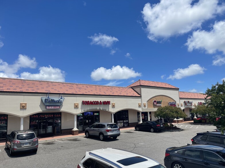 More Photos Of 869-879 Lynnhaven Pky, Virginia Beach Unknown For Lease