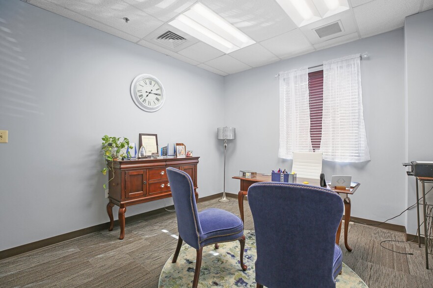 More Photos Of 2050 Gordon W Shelton Blvd, Fredericksburg Office For Lease