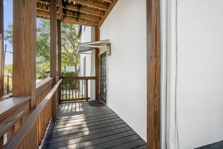 More Photos Of 119 S Dakota Ave, Tampa Medical For Sale