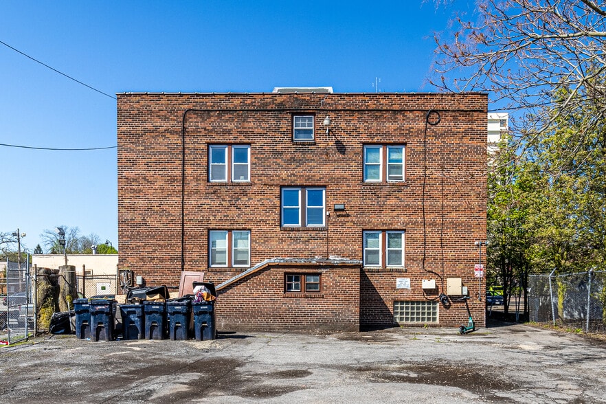 More Photos Of 312 Lake Ave, Rochester Apartments For Sale