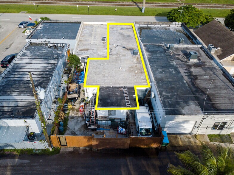 More Photos Of 1318 N Dixie Hwy, Hollywood Storefront Retail Office For Lease