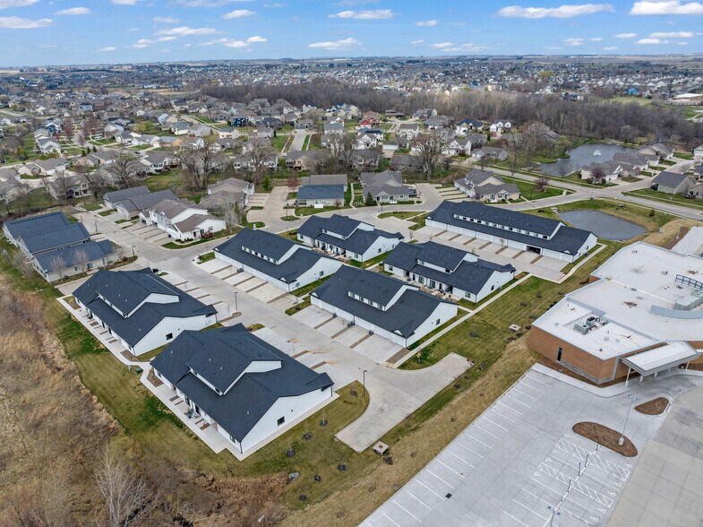 More Photos Of 3656 NE Marissa Ln, Ankeny Apartments For Sale