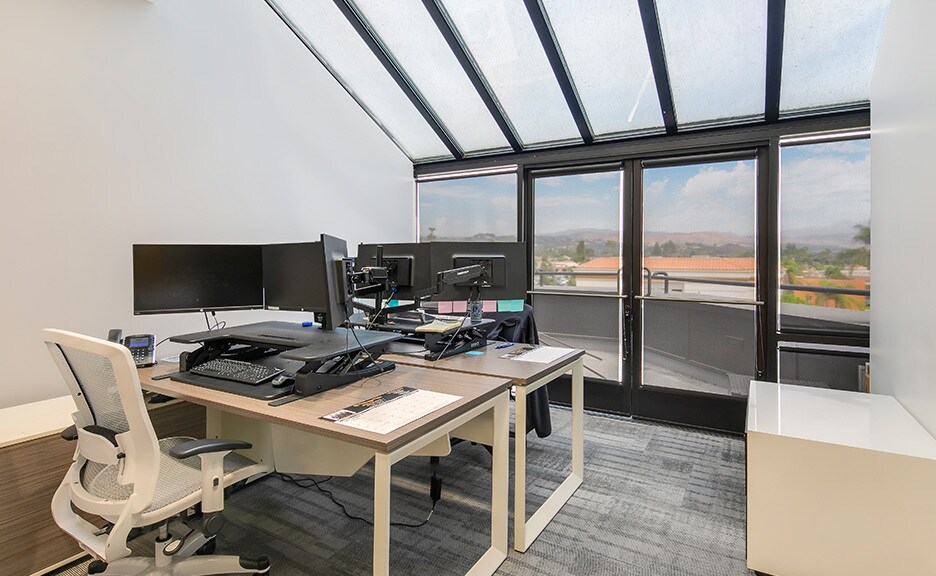 More Photos Of 18302 Irvine Blvd, Tustin Office For Lease