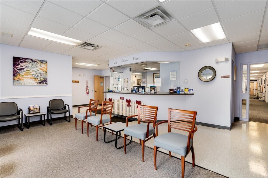 More Photos Of 207 Stage Rd, Hampstead Medical For Lease