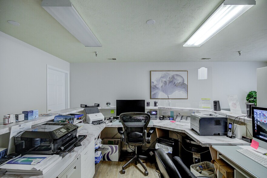 More Photos Of 731 Walker Rd, Great Falls Medical For Sale