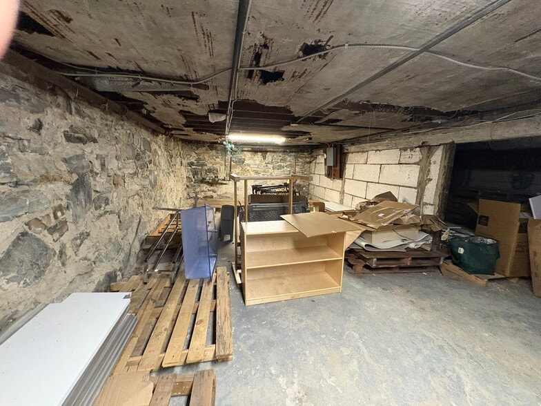 More Photos Of 361 Huron Ave, Cambridge Storefront For Sale