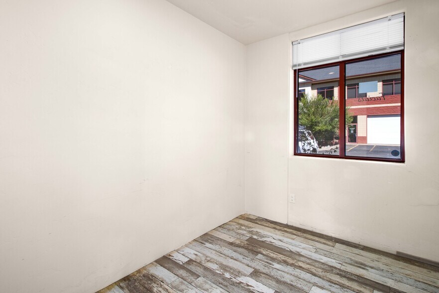 More Photos Of 2550 Highway 82, Glenwood Springs Showroom For Sale