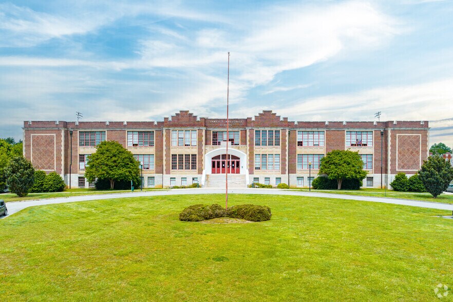 More Photos Of 1201 W City Point Rd, Hopewell Multifamily For Sale