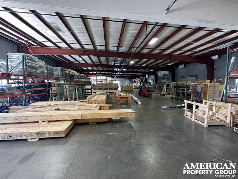 More Photos Of 2625 Commerce Pky, North Port Warehouse For Lease