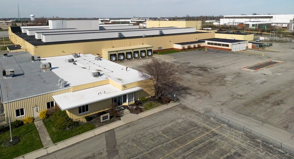 More Photos Of 750 Buckeye Rd, Lima Warehouse For Lease