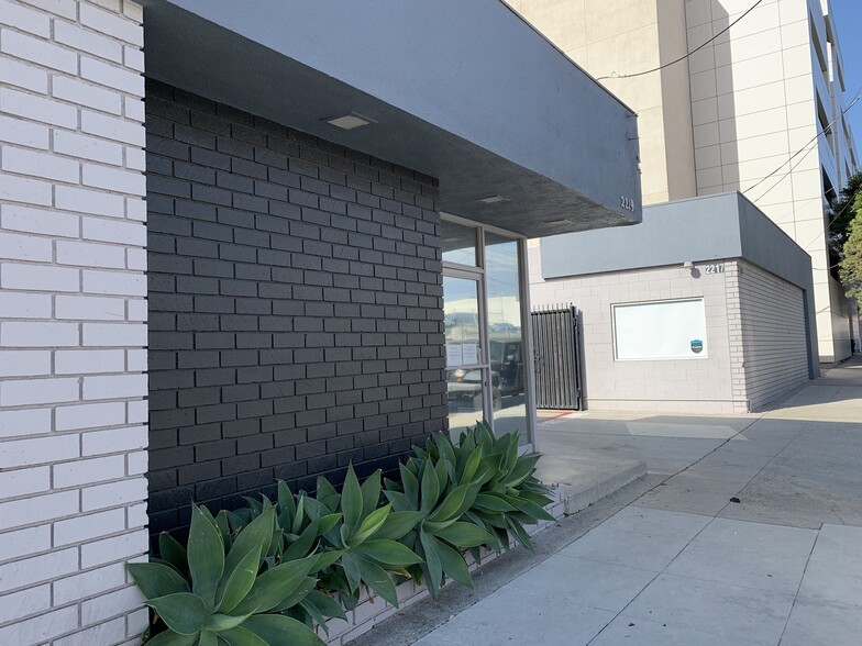 Primary Photo Of 2217 Pontius Ave, Los Angeles Loft Creative Space For Lease