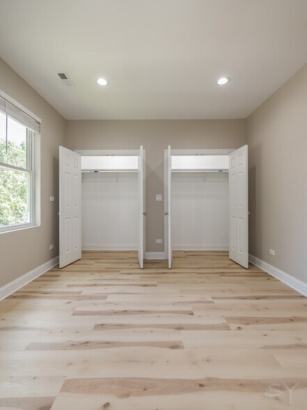 More Photos Of 623 Hamlin Ave, Chicago Apartments For Sale