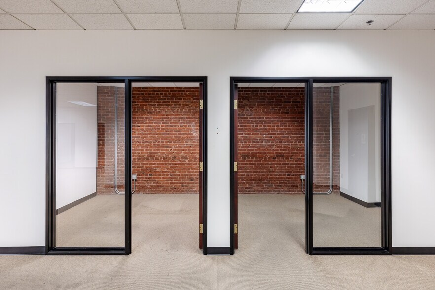 More Photos Of 514-518 SW Sixth Ave, Portland Office For Lease