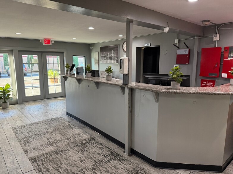 More Photos Of 730 N Palora Ave, Yuba City Hotel For Sale