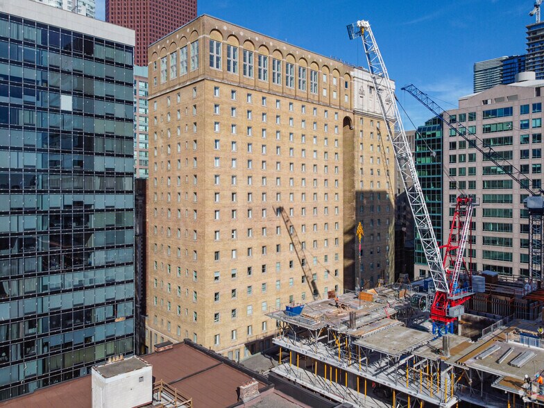 More Photos Of 37 King St E, Toronto Hotel For Lease