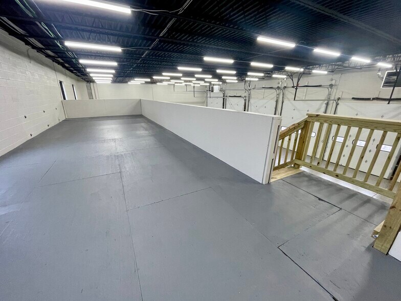 More Photos Of 3925 Lafayette Blvd, Fredericksburg Flex For Lease