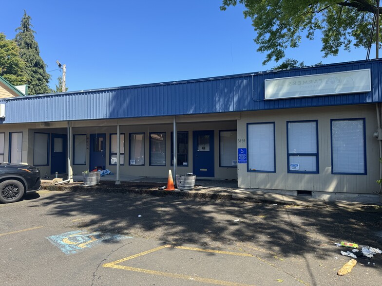 Primary Photo Of 6430 Milwaukie Ave, Portland Office For Lease