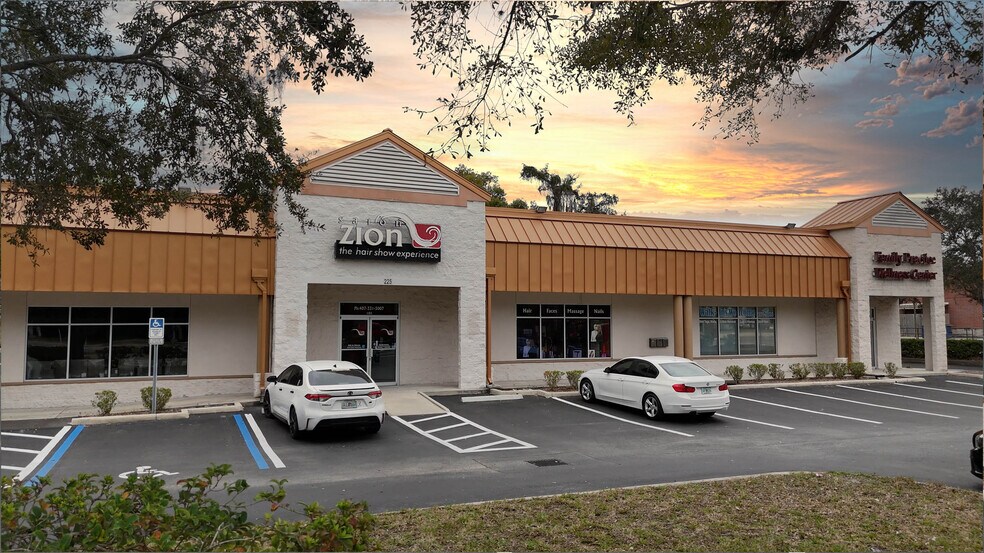More Photos Of 225 N Ronald Reagan Blvd, Longwood General Retail For Lease