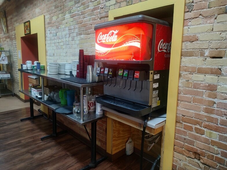 More Photos Of 1015 Tower Ave, Superior Restaurant For Lease