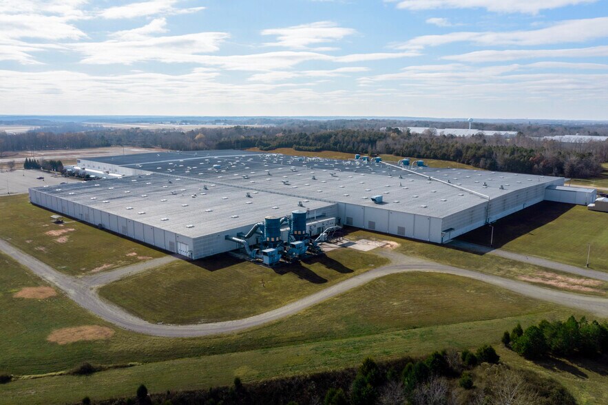 More Photos Of 100 Morgan Olson Way, Ringgold Manufacturing For Sale