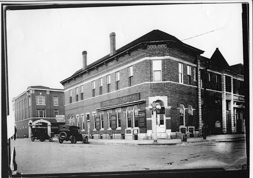 More Photos Of 115 NW 3rd St, Abilene Office Residential For Sale