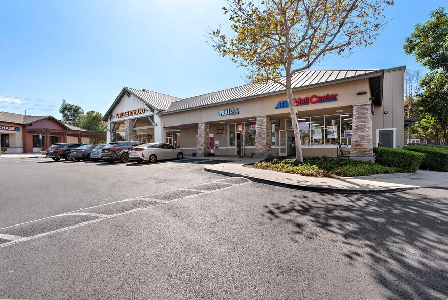 More Photos Of 27702 Crown Valley Pkwy, Ladera Ranch Unknown For Lease