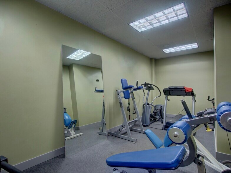 More Photos Of 1000 Van Buren Ave, Indian Trail Flex For Lease