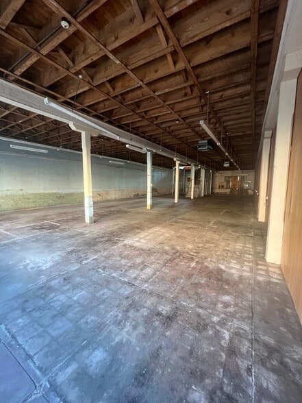 More Photos Of 3 & 5 2nd St, Temple Storefront Retail Office For Lease