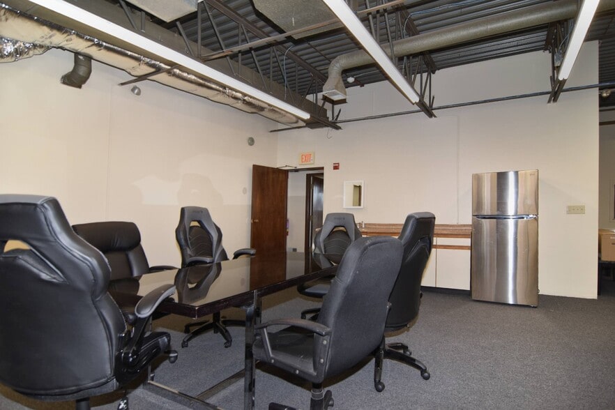 More Photos Of 862 Charles St, Providence Medical For Sale