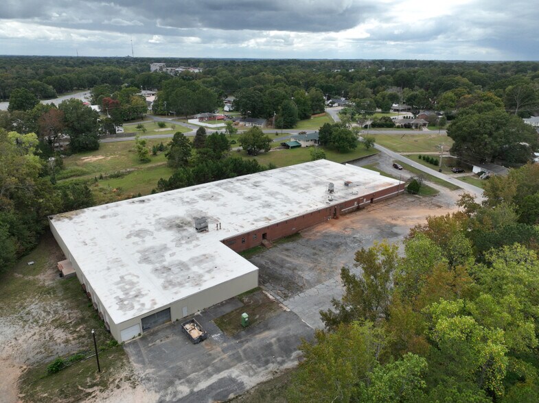 More Photos Of 110 N Upright St, Landis Industrial For Lease