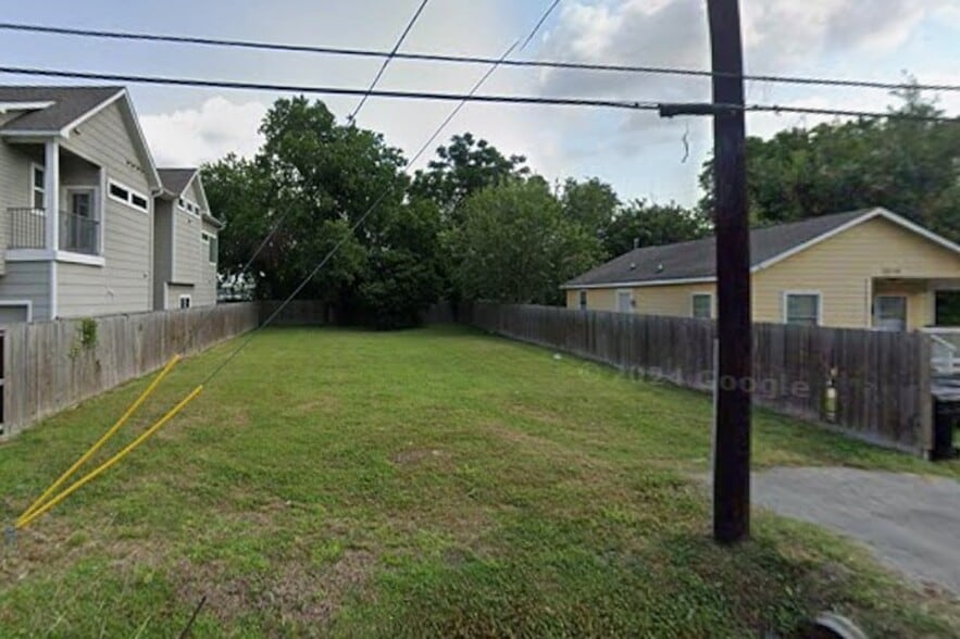 More Photos Of 5215 Nichols St, Houston Land For Sale