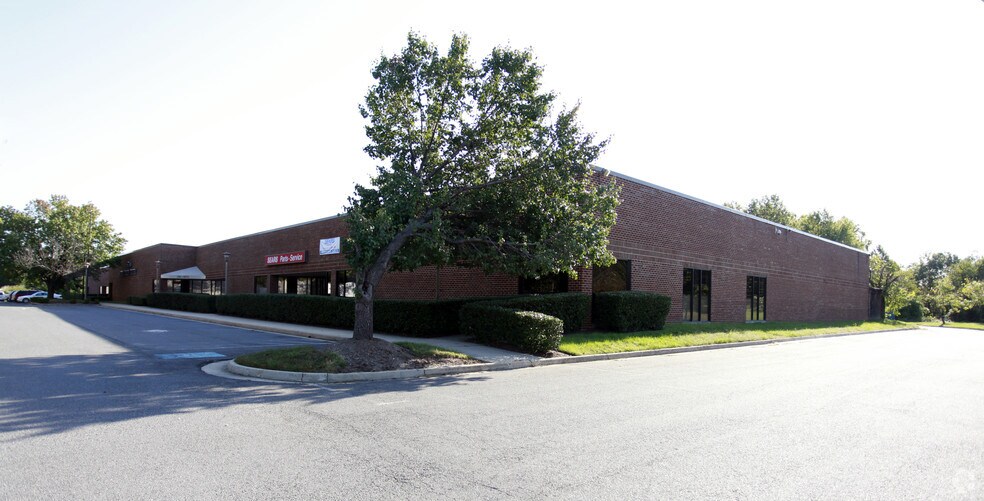 More Photos Of 8500 Cinder Bed Rd, Lorton Unknown For Lease