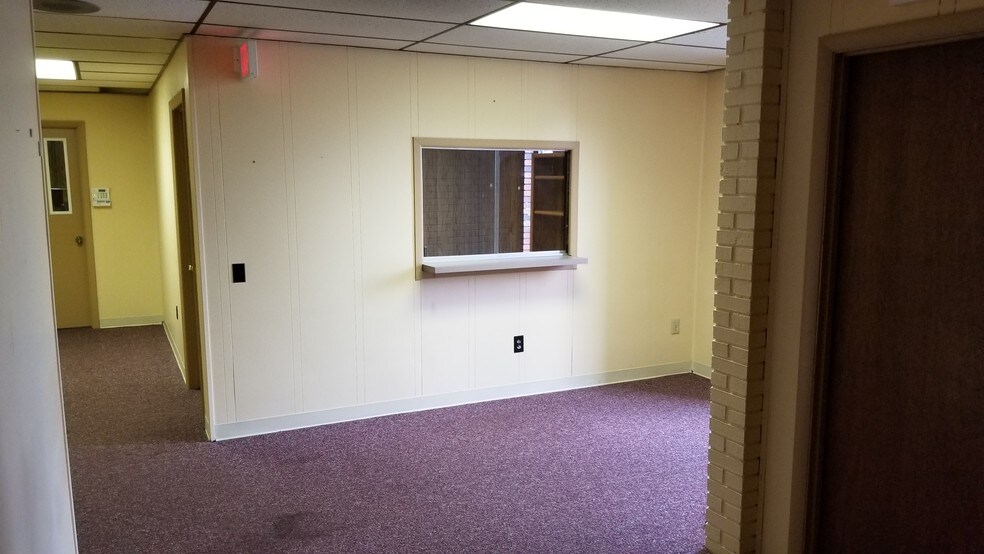 More Photos Of 215-225 S Allison Ave, Xenia Medical For Sale