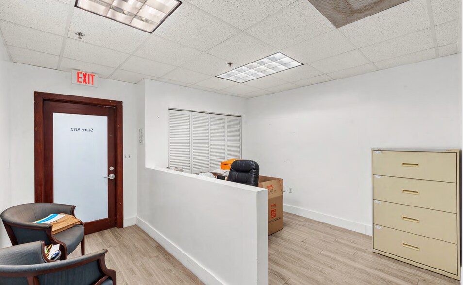 More Photos Of 66-68 W Flagler St, Miami Loft Creative Space For Sale