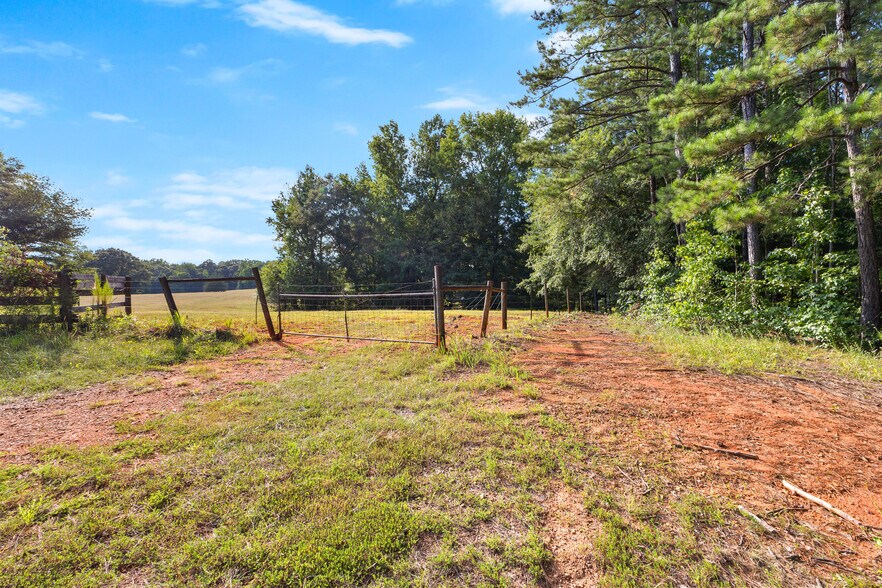 More Photos Of 4091 Hollonville Rd, Williamson Land For Sale
