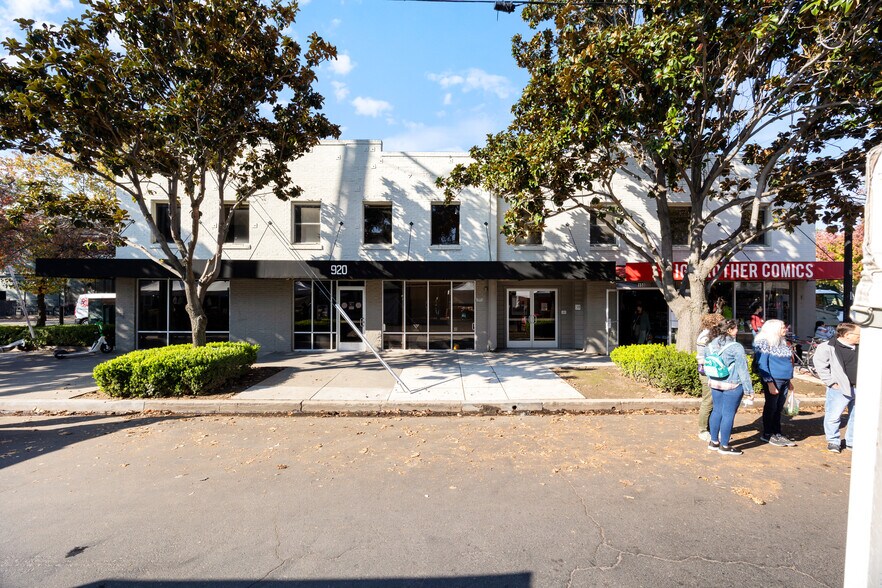 More Photos Of 1931 J st, Sacramento General Retail For Sale