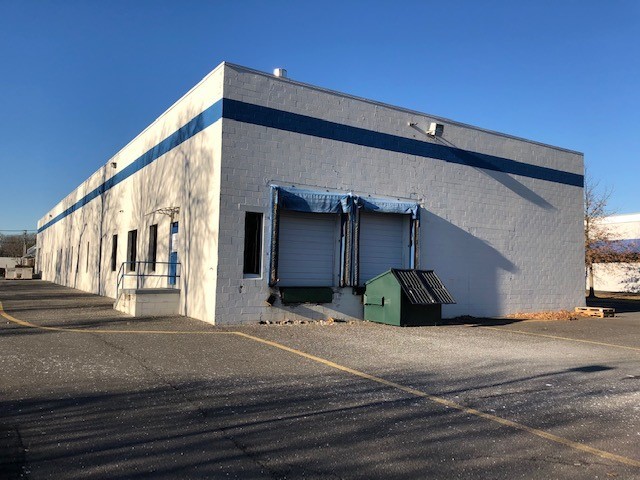 More Photos Of 555 Industrial Way W, Eatontown Warehouse For Lease