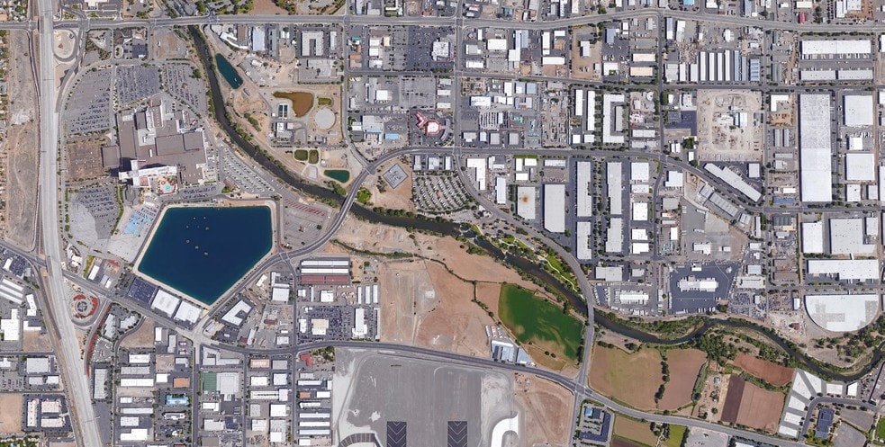 More Photos Of 1315 Greg St, Sparks Unknown For Lease