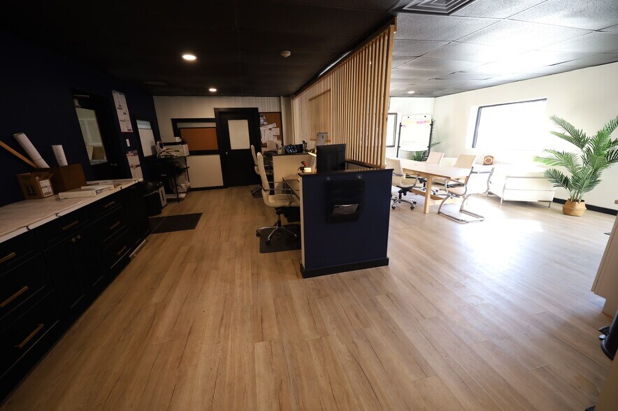 More Photos Of 1615 Bustleton Pike, Feasterville Trevose Warehouse For Lease