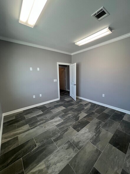 More Photos Of 2743 Smith Ranch Rd, Pearland Loft Creative Space For Sale