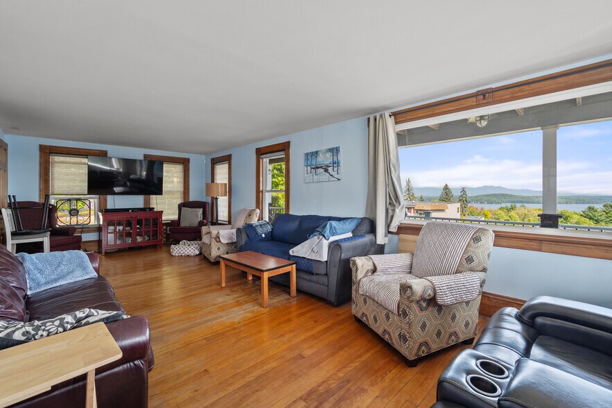 More Photos Of 291 Endicott St N, Laconia Hotel For Sale