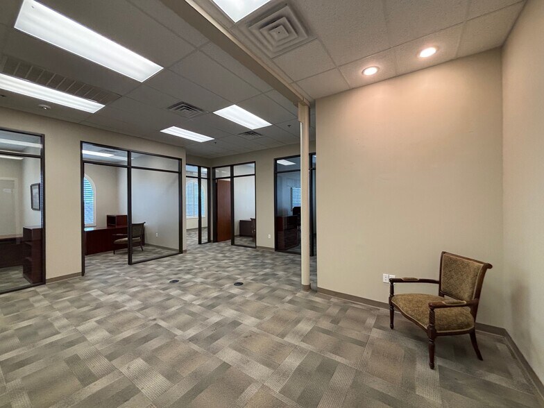 More Photos Of 7709 San Jacinto Pl, Plano Office For Sale