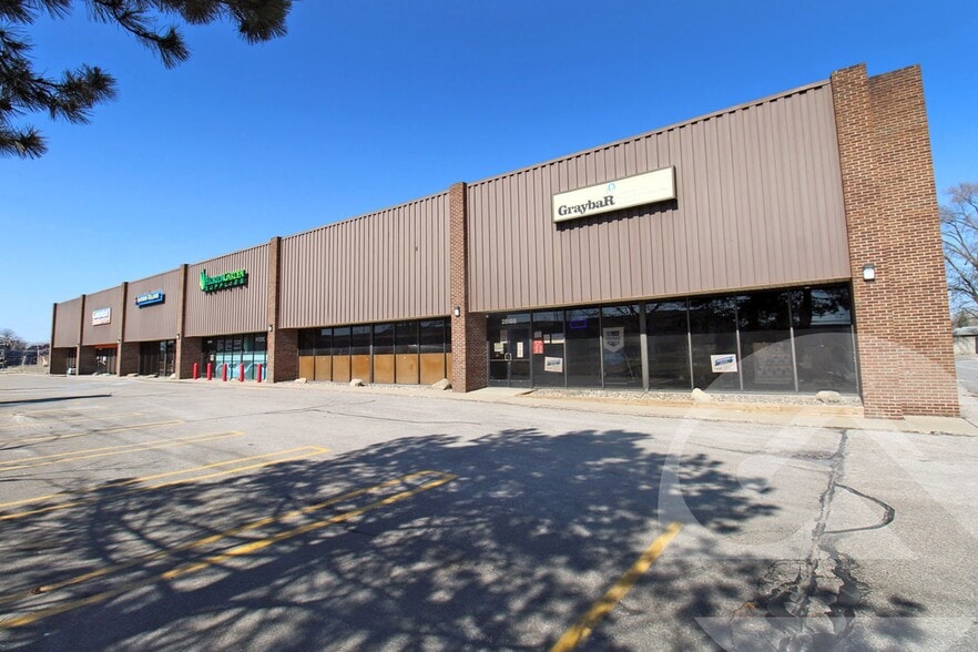 Primary Photo Of 28188 Schoolcraft Rd, Livonia Warehouse For Lease