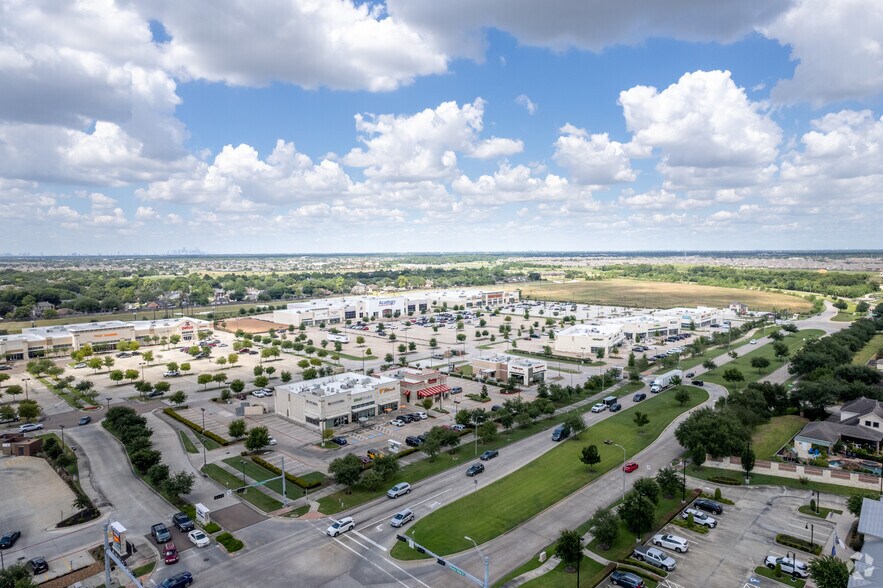 More Photos Of Pearland Pky & FM-518, Pearland Unknown For Lease